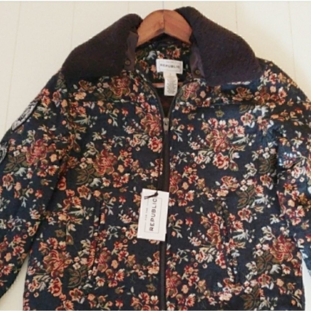 ‎For the Republic Blue Floral Jacket